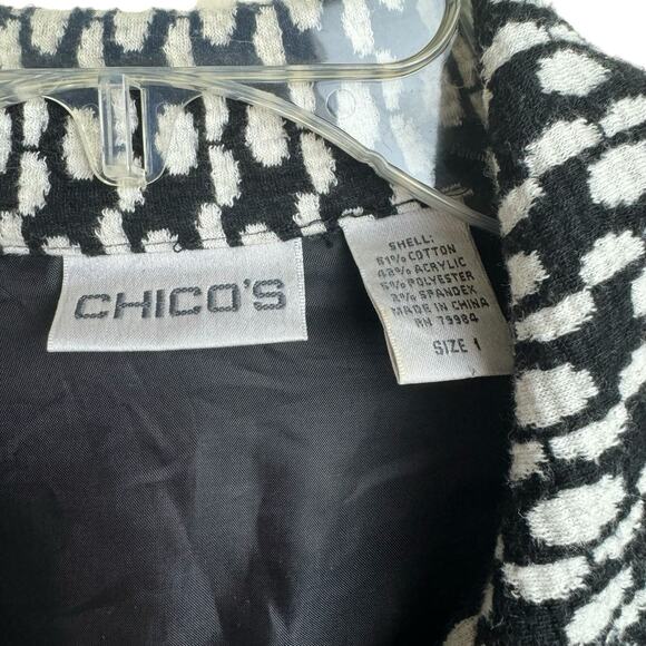 Chicos Jacket Size 1 M Button Front Blazer Mature Medium Preppy Academia Office - Picture 2 of 6